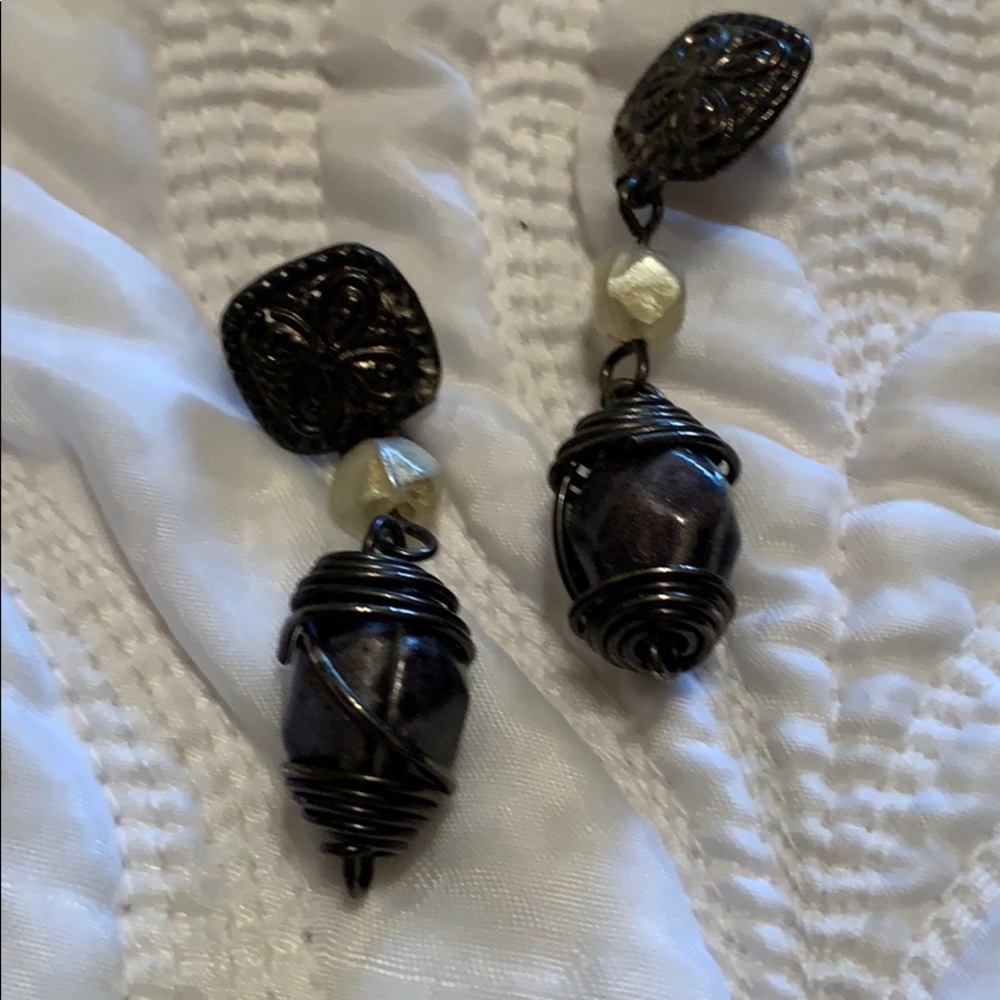Drop earring